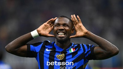 Terbaru! 5 Striker yang Diincar MU