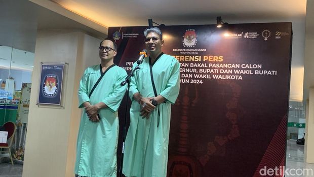Ngurah Gede Ambara Putra-I Nengah Adi Yasa Susanto seusai tes kesehatan, Sabtu (31/8/2024).