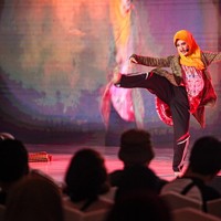 Desi Rachmi Fitria adalah finalis asal Bandung yang punya bakat on monolog atau theatre yang berdurasi kurang lebih 5 menit. Penampilannya maksimal. Foto: Detikcom