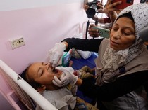 Vaksinasi Polio Hari Pertama dan Kedua di Gaza Lampaui Target WHO