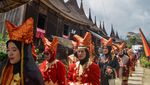 Potret Kaum Ibu Meriahkan Festival Matrilineal Saribu Gonjong