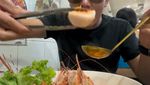 Hobi Kulineran, Boy William Pamer Makan Nasi Pedas hingga Mie