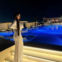 Prosedur demi prosedur dijalani tanpa mempertimbangkan dampak jangka panjangnya. Dari pembesaran bokong hingga operasi wajah, Jennifer tidak pernah merasa cukup dengan apa yang ia miliki. Foto: dok. Instagram