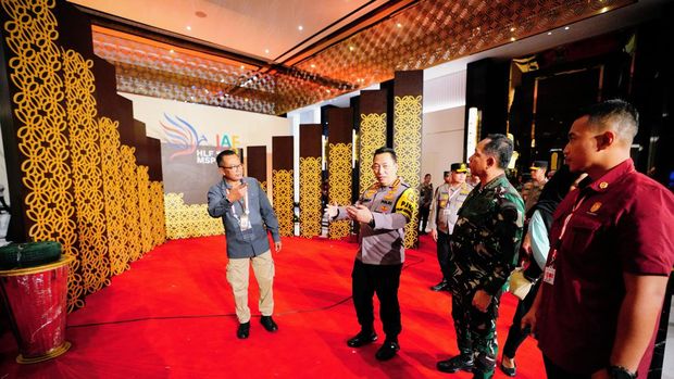 Kapolri Jenderal Listyo Sigit Prabowo meninjau kesiapan pengamanan KTT IAF ke-2 di Bali