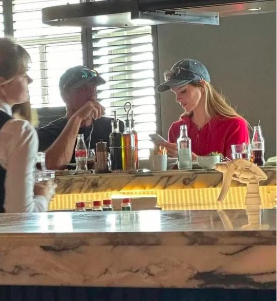 Lana Del Rey dan Jeremy Dufrene Lana Del Rey dan Jeremy Dufrene