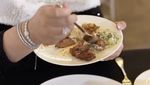 Mewah! Menu Ultah Mama Ala yang Digelar Tasyi Athasyia di Hotel