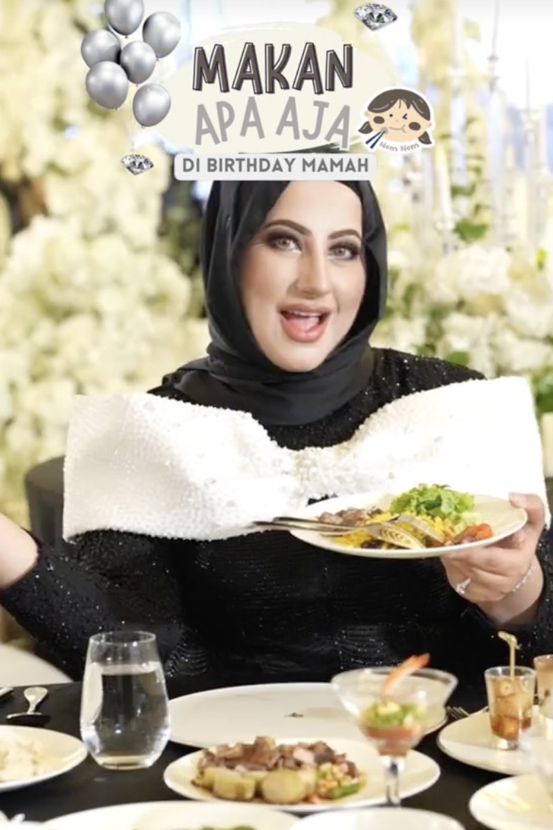 Mewah! Menu Ultah Mama Ala yang Digelar Tasyi Athasyia di Hotel