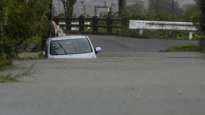 Kekuatan Mengerikan Topan Shanshan Mengguncang Jepang dengan Kecepatan Meroket 90 Km Per Jam