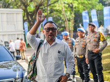 Curhat Ronal Surapradja Ditelpon PDIP Ketika Mau Bawakan Lagu Oasis di Konser