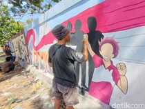 Warna-warni Asa Pilkada Mandaliyem di Tembok Pasar Seni Gabusan Bantul