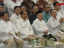 Tawa Jokowi Dengar Muzani Harap Cinta ke Gerindra Bersemi dari Baju