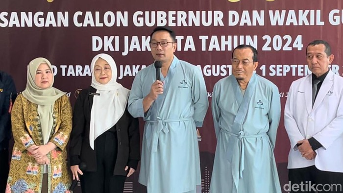 Ridwan Kamil dan Suswono sedang menjalani tes kesehatan di RS Tarakan (Rumondang/detikcom)