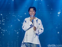 Vidi Aldiano Bikin Heboh di Malam Grand Final Emeron Hijab Hunt 2024