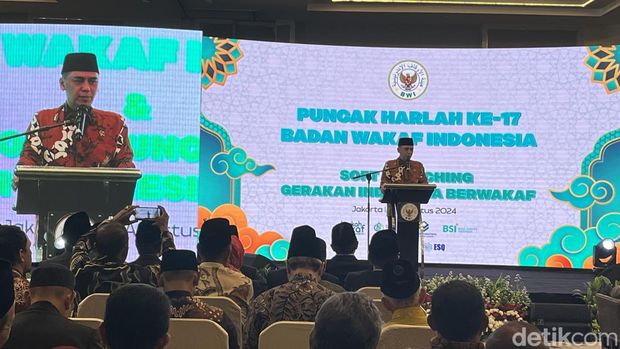 Wakil Menteri Agama (Wamenag) Saiful Rahmat Dasuki dalam acara Puncak Harlah ke-17 BWI di Hotel Pullman Thamrin, Menteng, Jakarta Pusat, Jumat (30/8/2024).