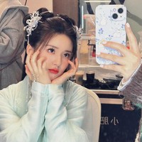 Pemain Love Like Galaxy tersebut berhasil debut pada 2017 dengan penampilan yang membuatnya lebih percaya diri. Dikatakan jika tips diet Zhao Lusi bukan Hanna membuatnya jadi lebih kurus tapi juga menonjolkan fitur wajah sekaligus meningkatkan kebugaran tubuh. Foto: Instagram Zhao Lusi