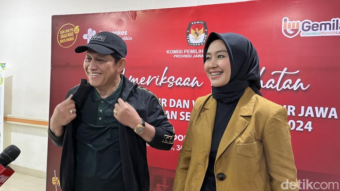 Acep dan Gita usai jalani pemeriksaan jasmani.