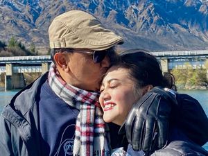 7 Foto Romantis Bella Saphira Rayakan Anniversary Pernikahan di New Zealand