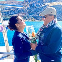 Suami Bella Saphira sendiri diketahui telah pensiun sebagai Jenderal Bintang Tiga atau Letnan Jenderal. Kini keduanya pun jadi makin sering menghabiskan waktu bersama. Foto: Instagram/@bellasaphiraofficial