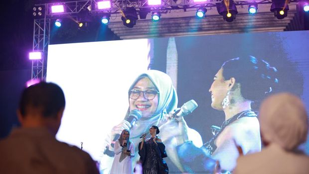 Bupati Ipuk di Anugrah Musik Banyuwangi
