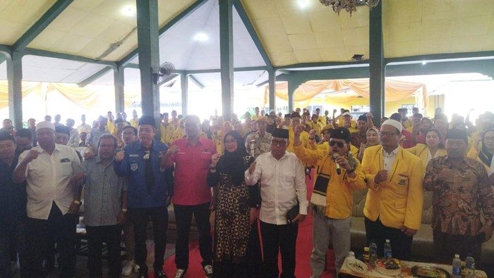 Ipuk-Mujiono Gelar Konsolidasi dan Rapatkan Barisan di kantor Golkar Banyuwangi