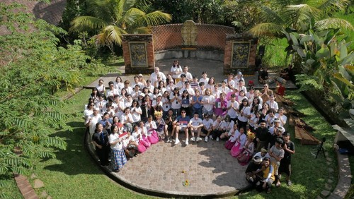 Indonesia meraih empat emas di kompetisi penelitian pelajar internasional.