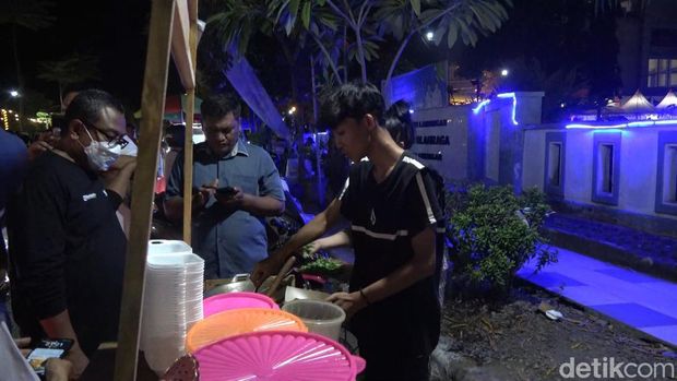 Lezatnya kuliner bekicot molak malik khas Lamongan