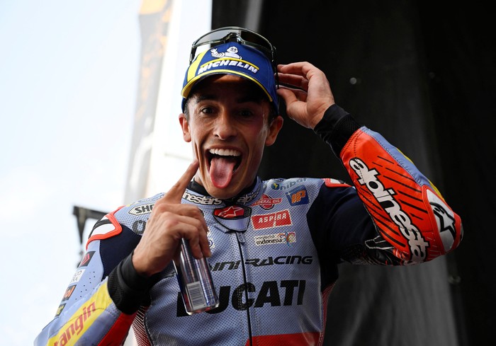 MotoGP - Aragon Grand Prix - Ciudad del Motor de Aragon, Alcaniz, Spain - August 31, 2024 Gresini Racing MotoGPs Marc Marquez celebrates after winning the sprint REUTERS/Pablo Morano