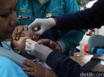 Puskesmas Jemput Bola untuk Percepat Vaksinasi Polio