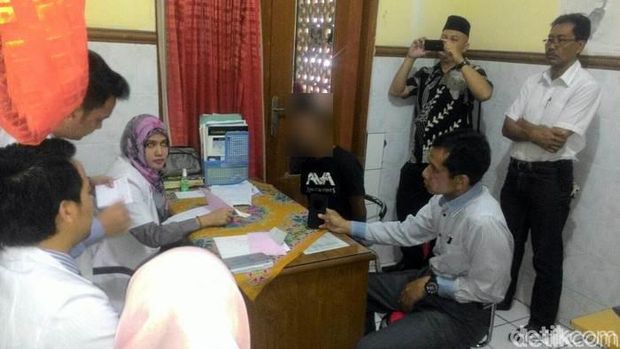 Pemeriksaan Indra Okta alias Raden yang pernah mengaku sebagai tuhan di Sukabumi