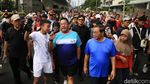 Pramono-Rano Sapa Pengunjung CFD Jakarta