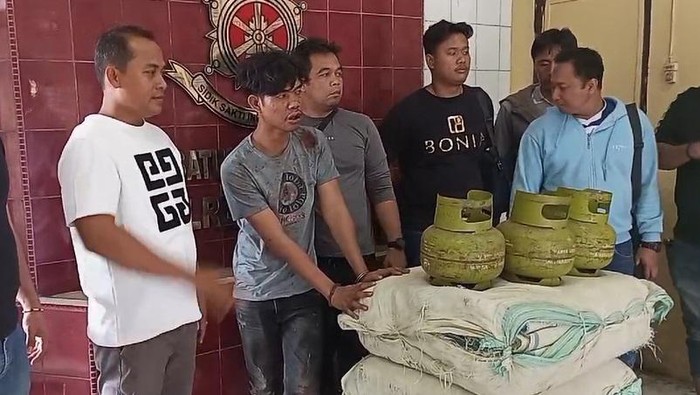 Salah seorang pelaku yang ditangkap. (Foto: Istimewa)