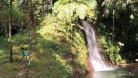 Curug Cipeuteuy.