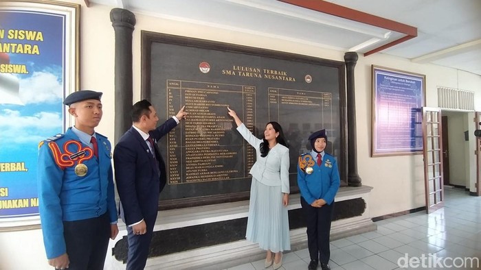 Menteri ATR/Kepala BPN Agus Harimurti Yudhoyono (AHY) saat berada di SMA Taruna Nusantara (TN) Magelang, Senin (2/9/2024).