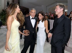Foto: Double Date! George Clooney dan Brad Pitt Ajak Pasangan ke Karpet Merah