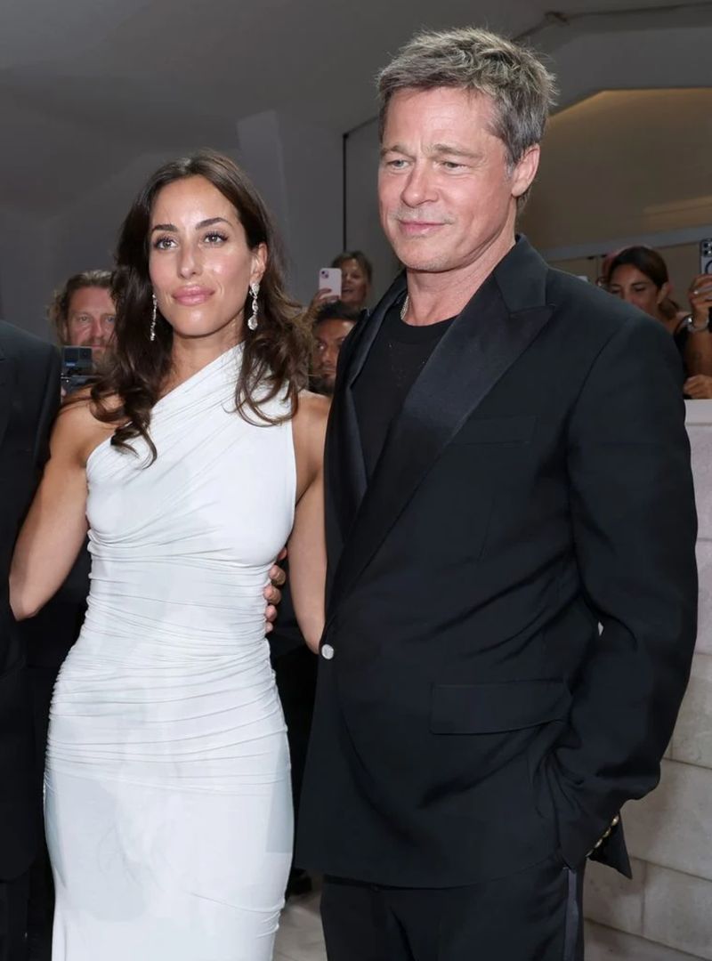 Brad Pitt dan Ines de Ramon