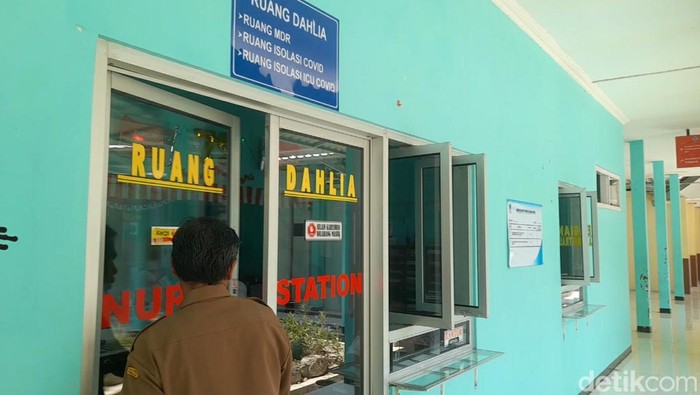 Ruang Dahlia yang menjadi bangsal isolasi di RSUD Brebes, Senin (2/9/2024).