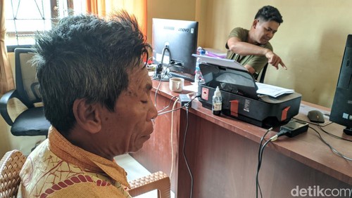 Dukun cabul nyaris perkosa wanita stroke ditangkap polisi di Mataram, Senin (2/9/2024). Foto: (Ahmad Viqi/detikBali).