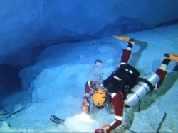 Keajaiban Alam Banggai: Karst Bawah Laut dan Hujan dalam Gua