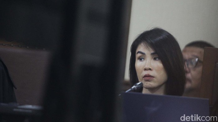 Helena Lim menjalani sidang lanjutan korupsi pengelolaan tata niaga komoditas timah di Pengadilan Tipikor, Jakarta. Sidang menghadirkan dua saksi.