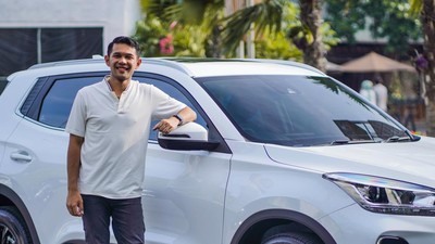 Potret Mobil Baru Fajar Alfian, Hadiah untuk Orang Tua