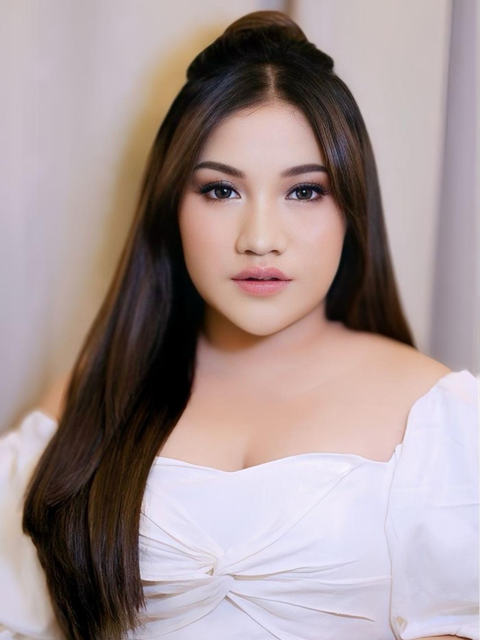 Felika Stephani Felika Stephani