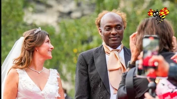 Pengantin pria seolah masih memiliki ramput. Foto: Reddit