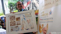 Perangko khusus ini akan diberkati pula oleh Paus Fransiskus saat misa suci di GBK.  