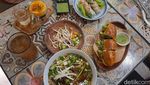Slurrp! Gurihnya Pho Iga Sapi dan Banh Mi Isi Bawang Karamel