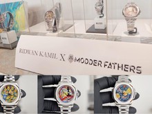 Jam Tangan Hasil Lukisan Ridwan Kawil x Modderfathers Dilelang