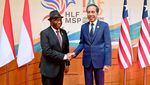 Jokowi-Presiden Boakai Bahas Hubungan Indonesia-Liberia