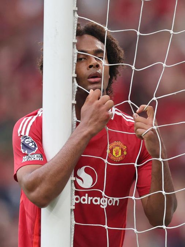 Zirkzee yang Tenggelam di MU