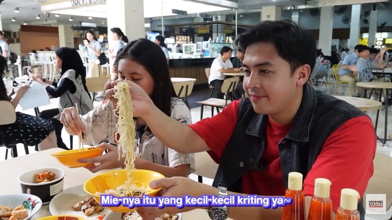 Kantin UPH mirip food court di Amerika