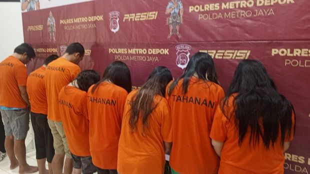 Konferensi pers sindikat penjualan bayi di Depok, Jabar.
