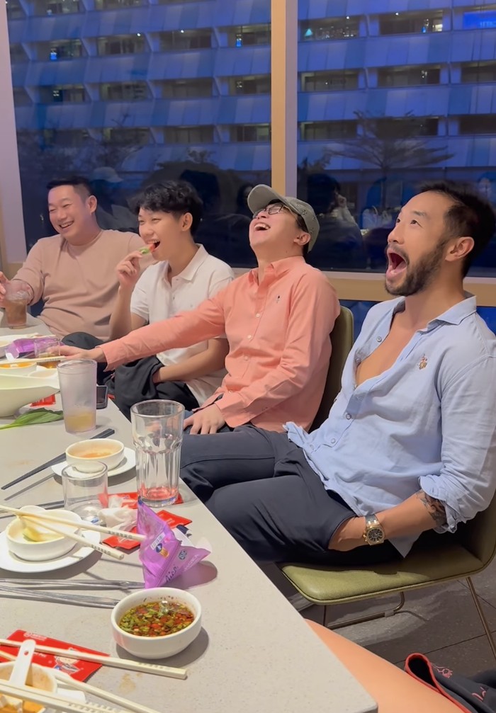 Kulineran Seru Dr. Richard Lee, Cicip Mooncake Mahal hingga Dessert di China Kulineran Seru Dr. Richard Lee, Cicip Mooncake Mahal hingga Dessert di China